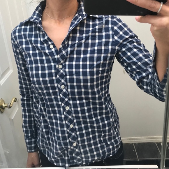 Banana Republic Soft Wash Plaid Shirt - Picture 5 of 11